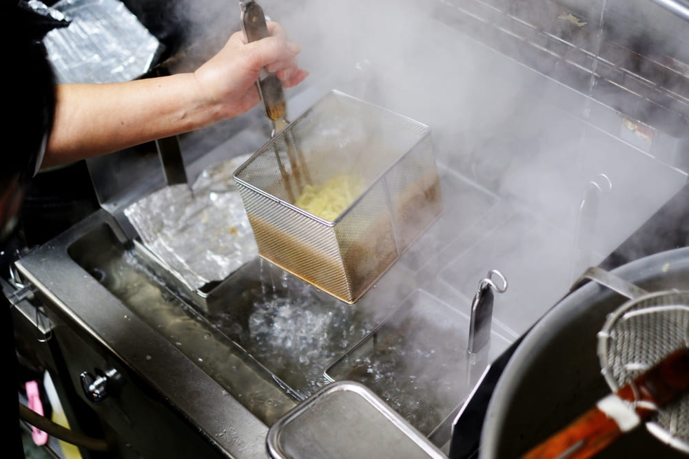 ラーメン屋での実例に学ぶEPARKの発券機導入について