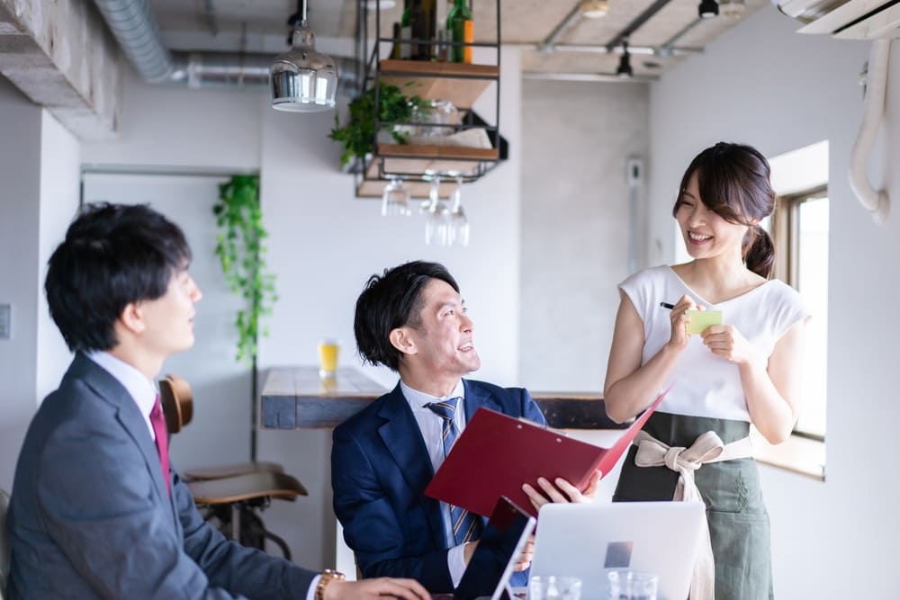 自分のお店に合う予約管理システムを使おう